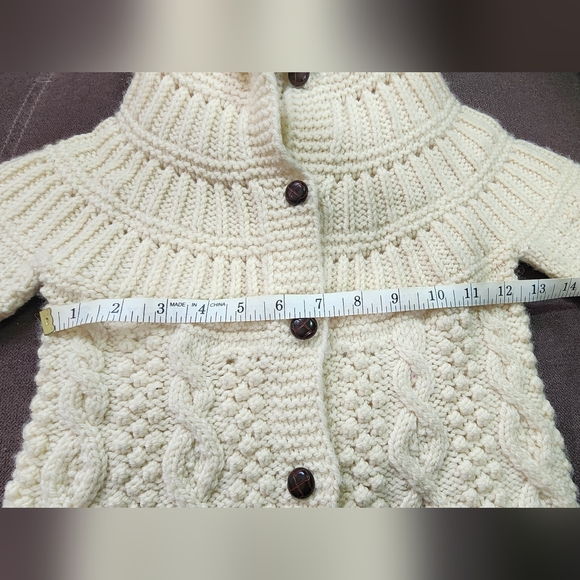 **SOLD** Carraigdonn Merino Wool Cable Knit Sweater - Picture 4 of 7